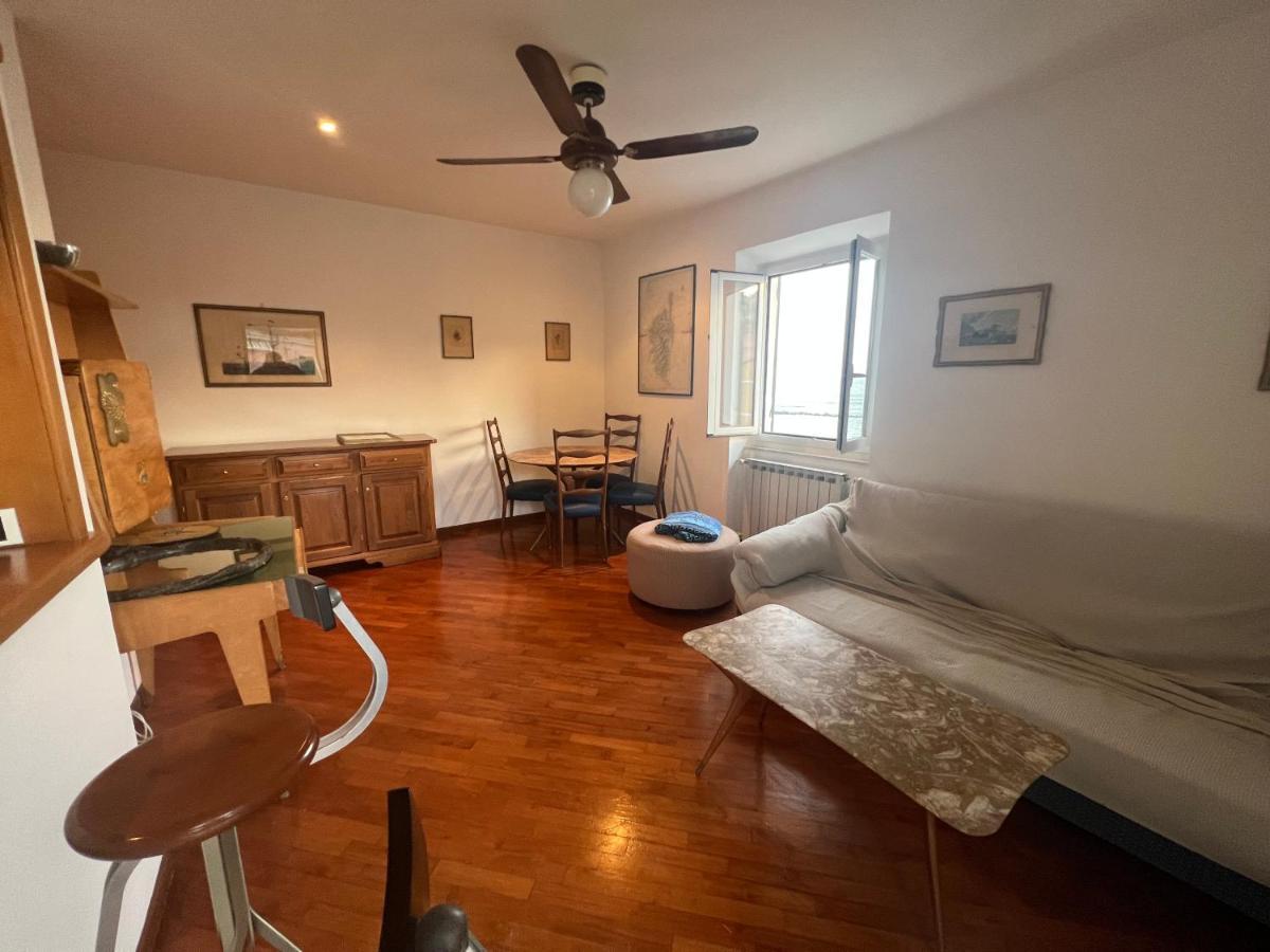 Trilocale Seaside - San Terenzo, Lerici Apartamento Exterior foto